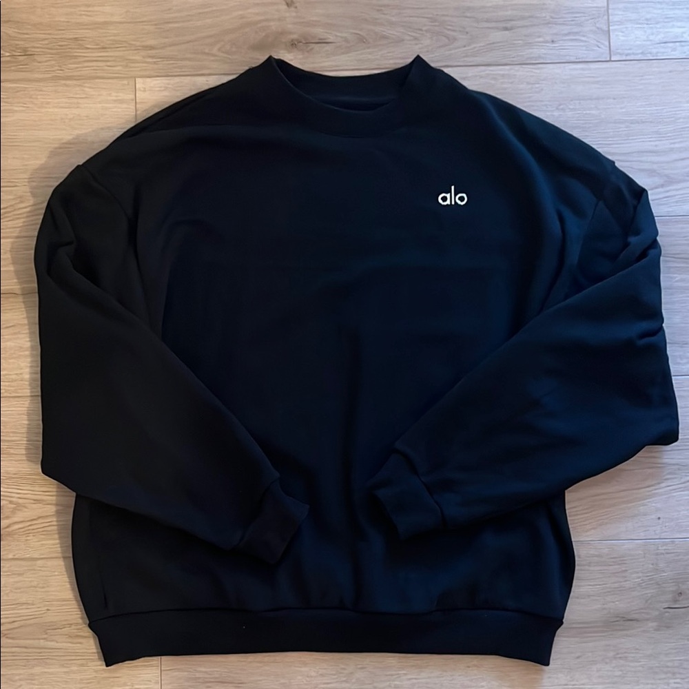 ALO Yoga women’s Black crewneck